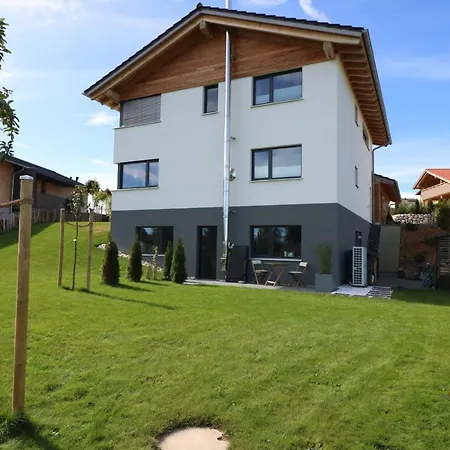 Mit Eigenem Garten Und Bergblick דירה אוי-מיטלברג